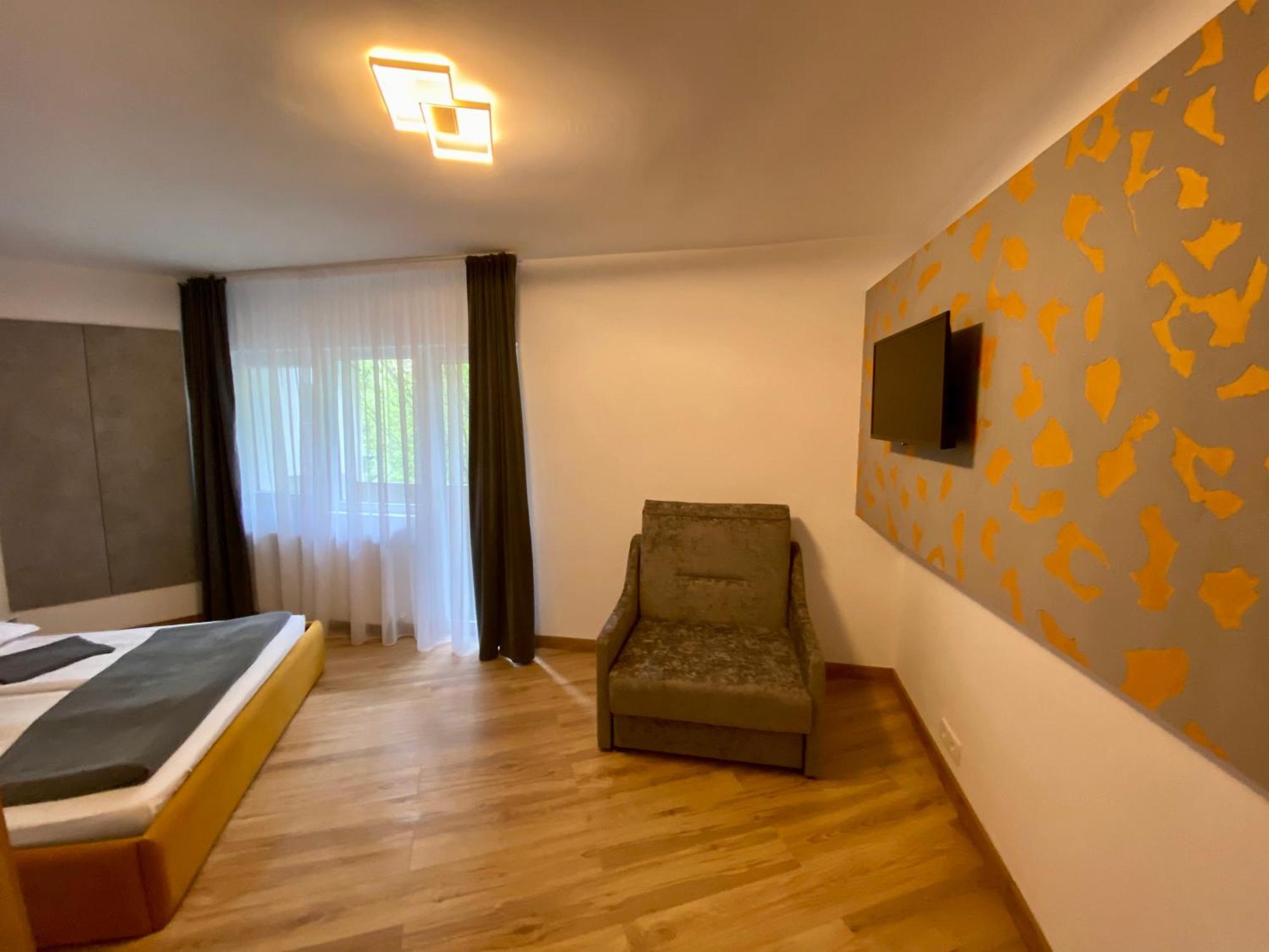 Apartament Pensiunea Liziera Buşteni Exterior foto